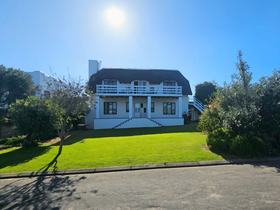 5 Bedroom Property for Sale in Stilbaai Wes Western Cape